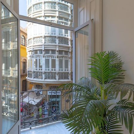 Luminoso apartamento de dos habitaciones con vistas a las Catedral Málaga Exterior foto