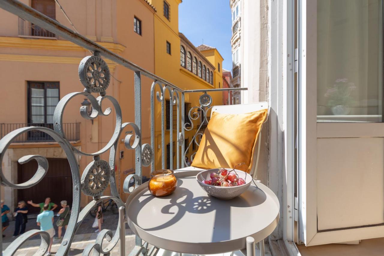 Luminoso apartamento de dos habitaciones con vistas a las Catedral Málaga Exterior foto